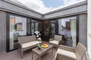 Penthouse with Private Terrace Soho - CityApartmentStay
